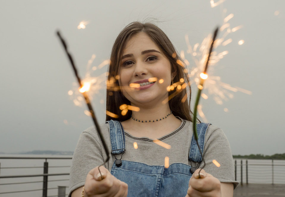Ensaio de 15 anos no  Senhorita Margô  Cafeteria  Helena deslumbrante.